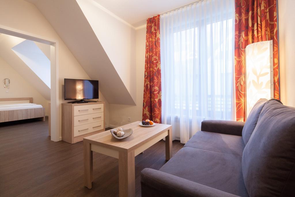 Gda Hotel Am Schlosspark Bad Homburg vor der Höhe Quarto foto